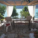 Geni Bay Yénion