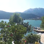 Geni Bay דירה Yénion