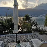 Geni Bay Appartamento Yénion