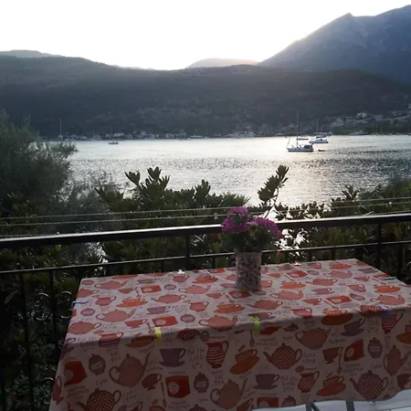 Geni Bay * Geni (Lefkada)