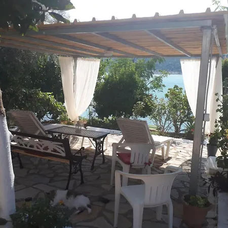 Geni Bay * Geni (Lefkada)